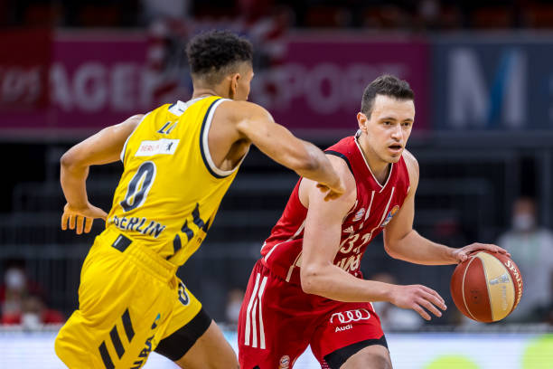 高价引援却 高价引援却