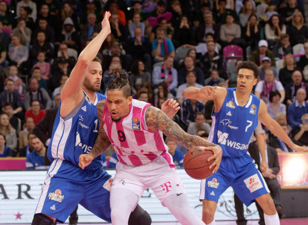 对手的中场 对手的中场