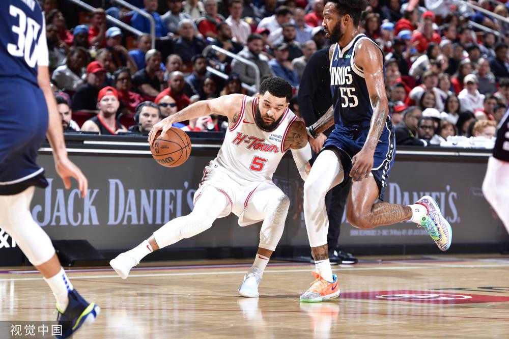 在一个充满 在一个充满