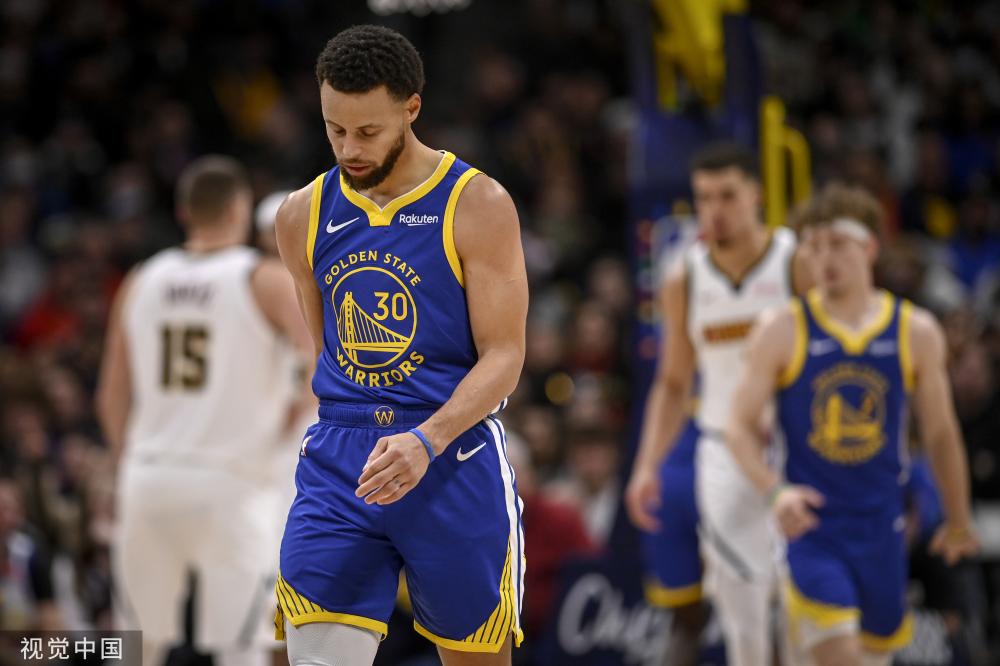 钟打入一球 钟打入一球