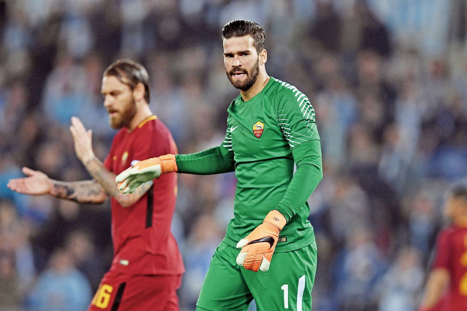 年度最受瞩 年度最受瞩